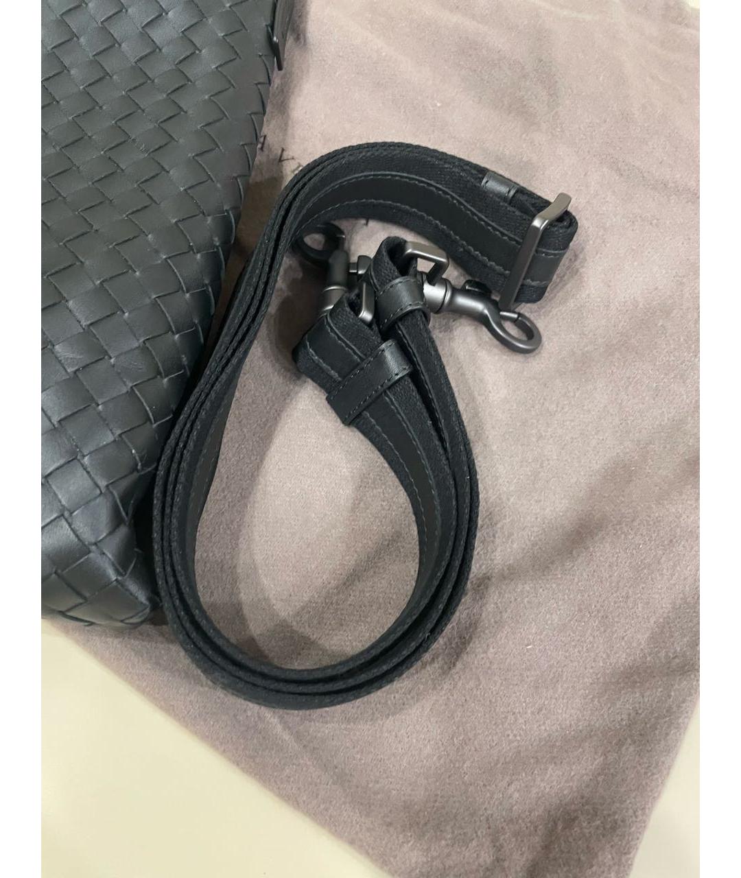 BOTTEGA VENETA Черная кожаная сумка на плечо, фото 4