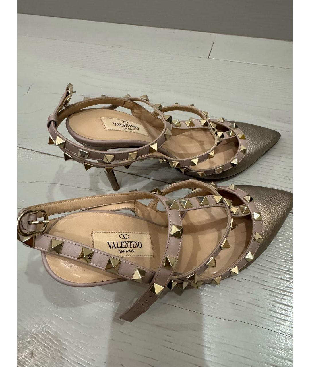 VALENTINO Золотые кожаные туфли, фото 3