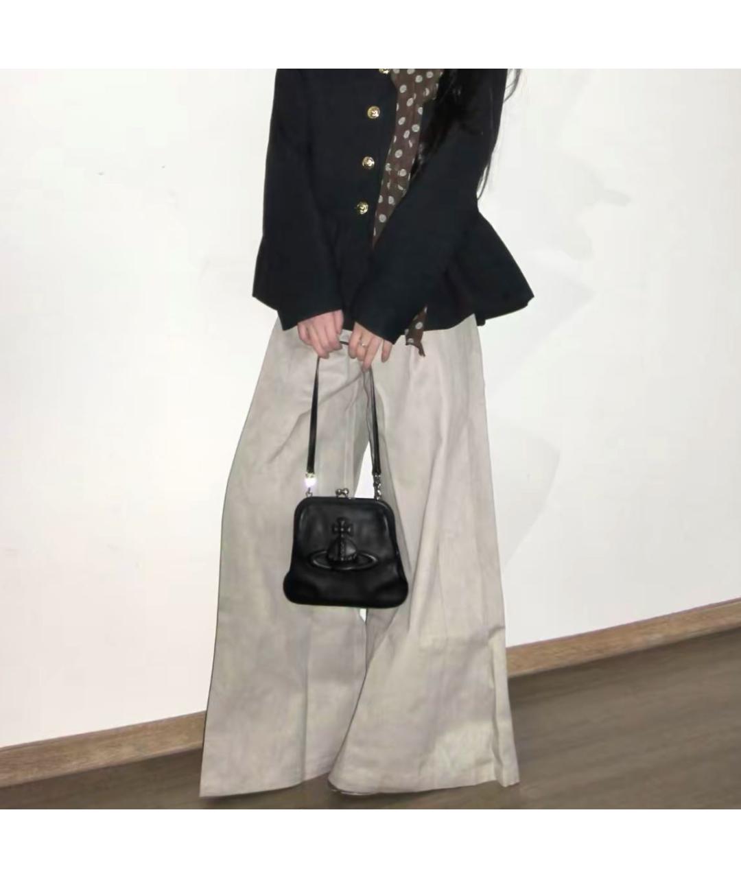 VIVIENNE WESTWOOD Черная кожаная сумка с короткими ручками, фото 7