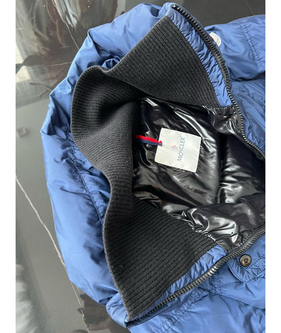 MONCLER Темно-синий полиэстеровый пуховик, фото 3