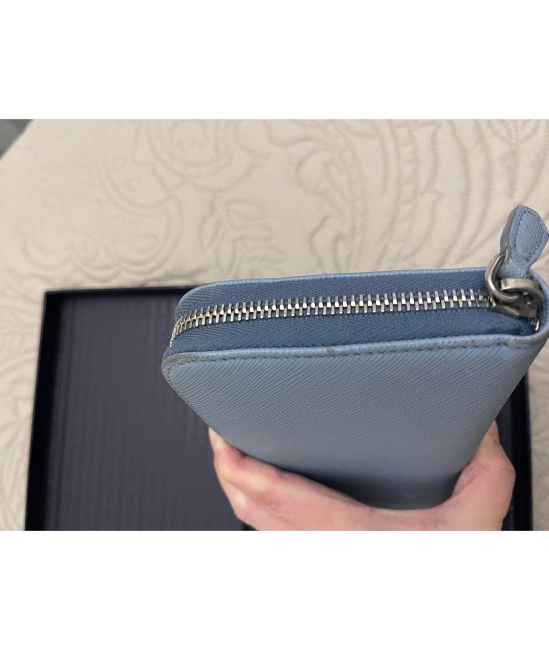 PRADA Серый кожаный кошелек, фото 6