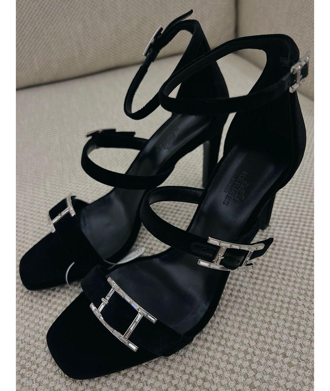 HERMES Черные бархатные босоножки, фото 3