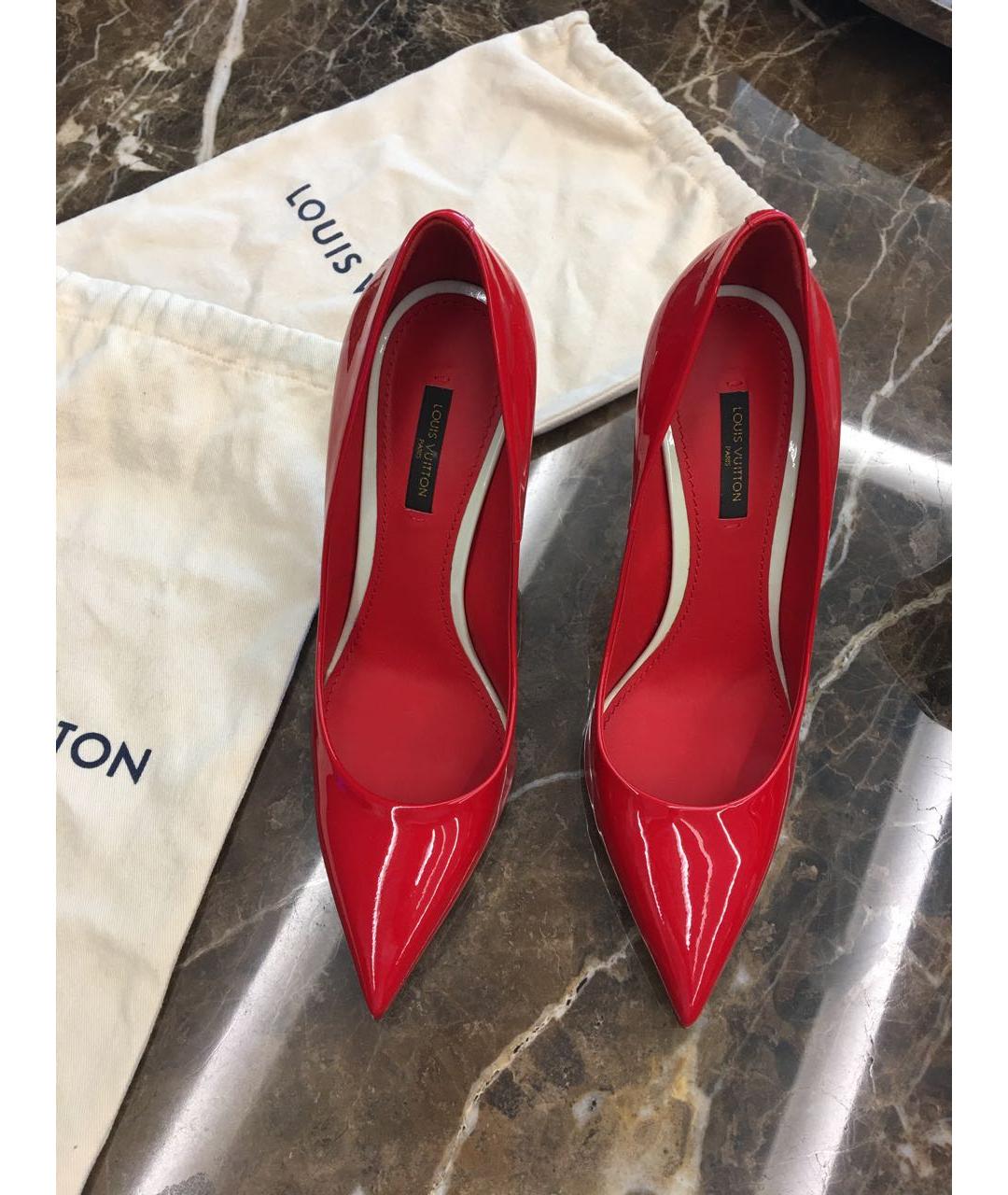 LOUIS VUITTON Красные туфли из лакированной кожи, фото 2