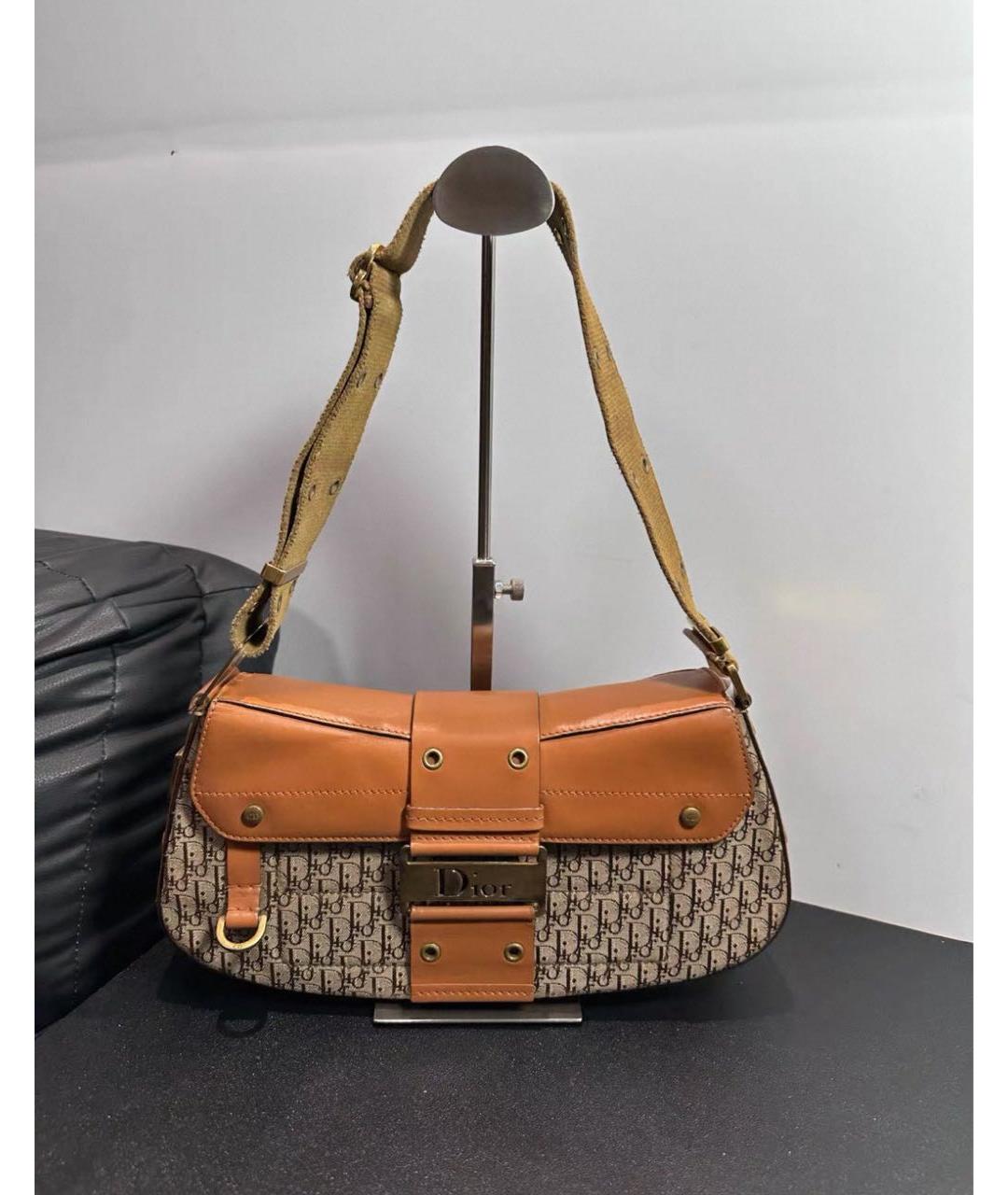 CHRISTIAN DIOR Бежевая кожаная сумка с короткими ручками, фото 2