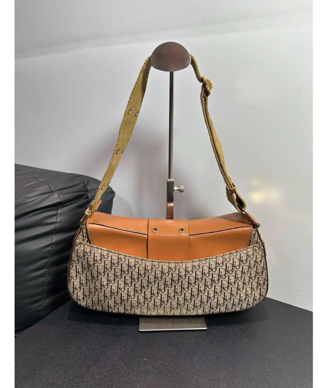 CHRISTIAN DIOR Бежевая кожаная сумка с короткими ручками, фото 3