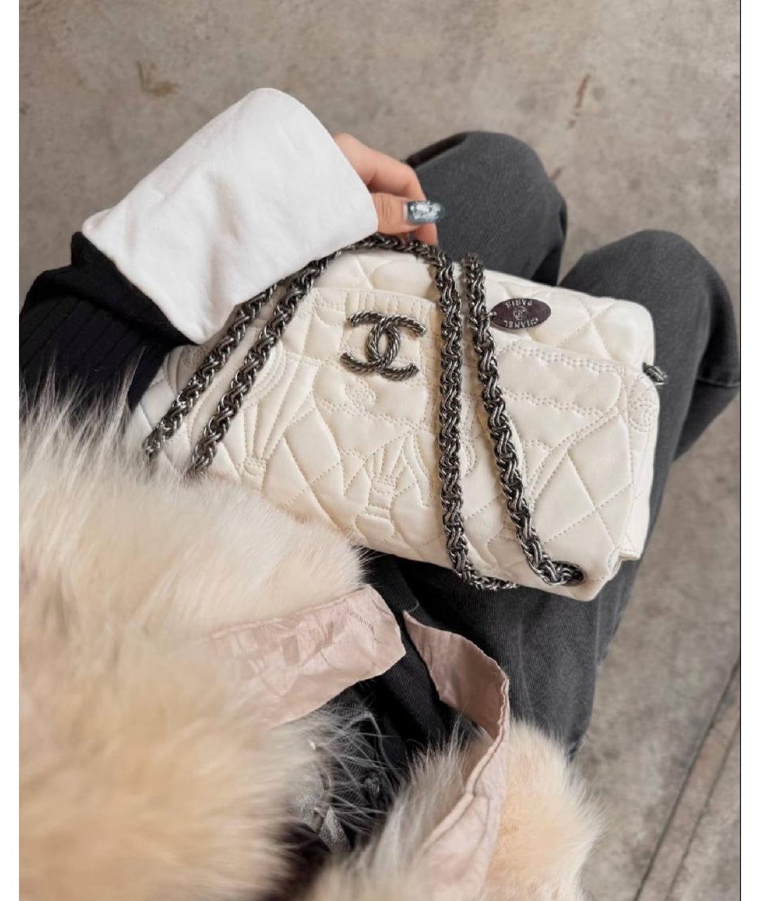 CHANEL Белая кожаная сумка через плечо, фото 2