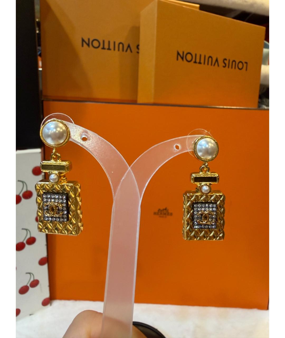 CHANEL Золотые металлические серьги, фото 6