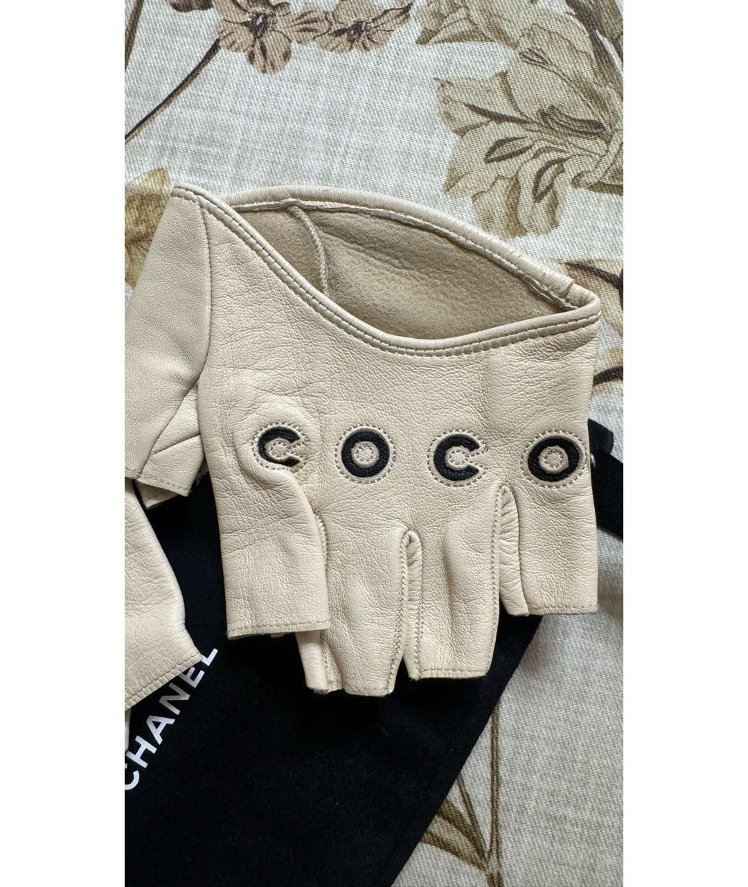 CHANEL Белые кожаные митенки, фото 3