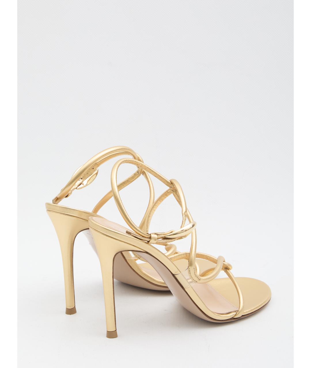 GIANVITO ROSSI Золотые кожаные босоножки, фото 3