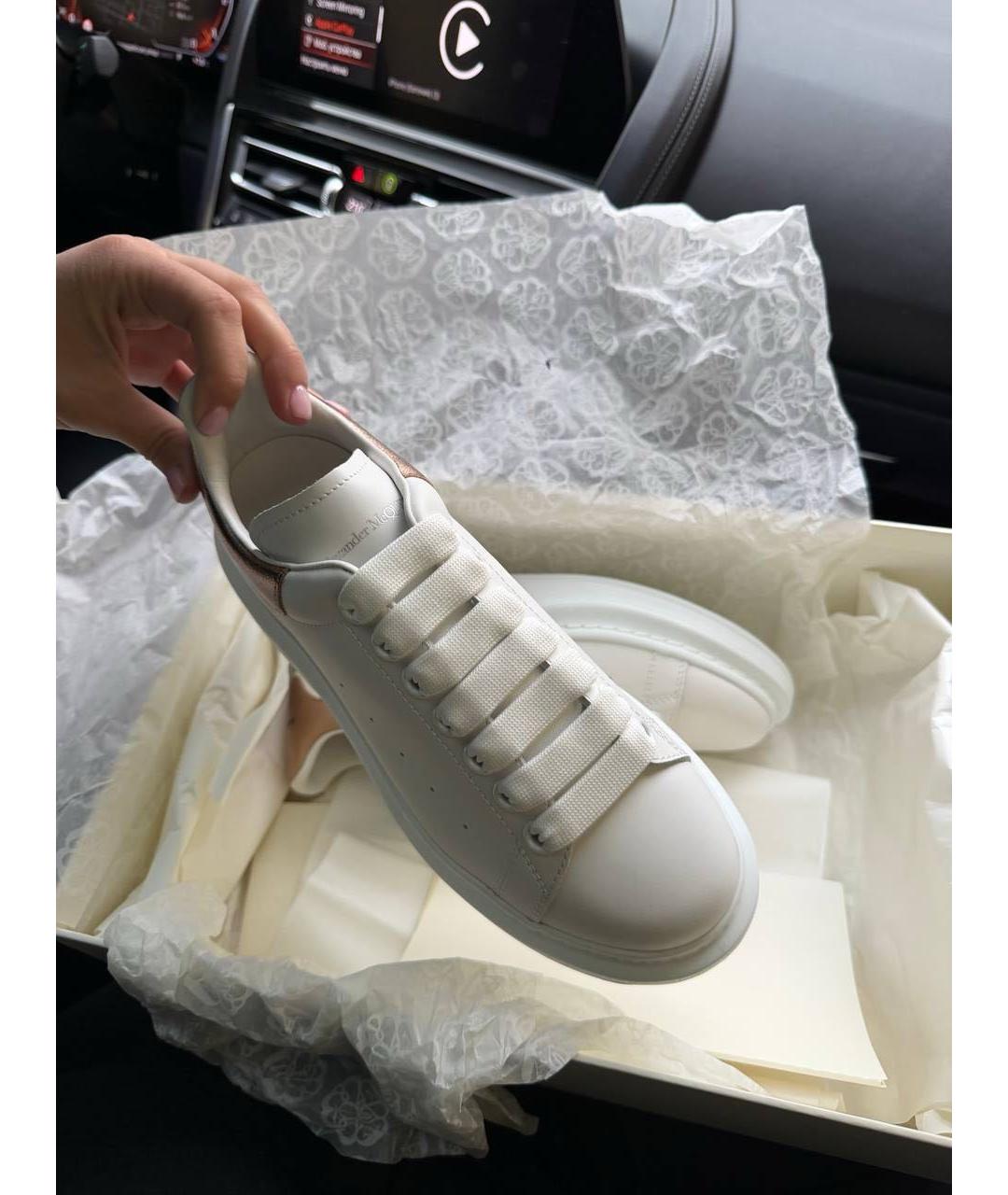 ALEXANDER MCQUEEN Белые кожаные кеды, фото 2