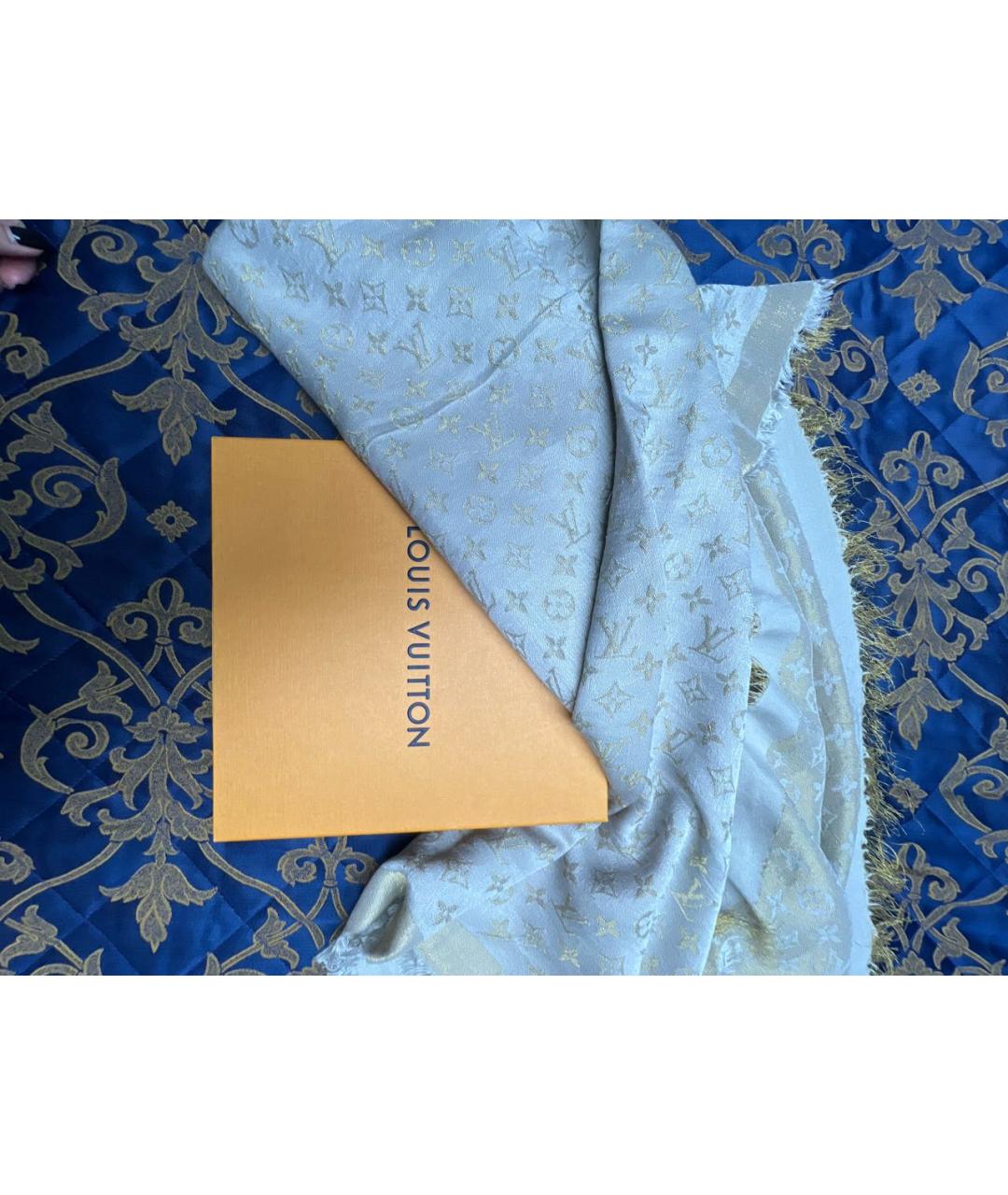 LOUIS VUITTON Серебрянный шелковый шарф, фото 3