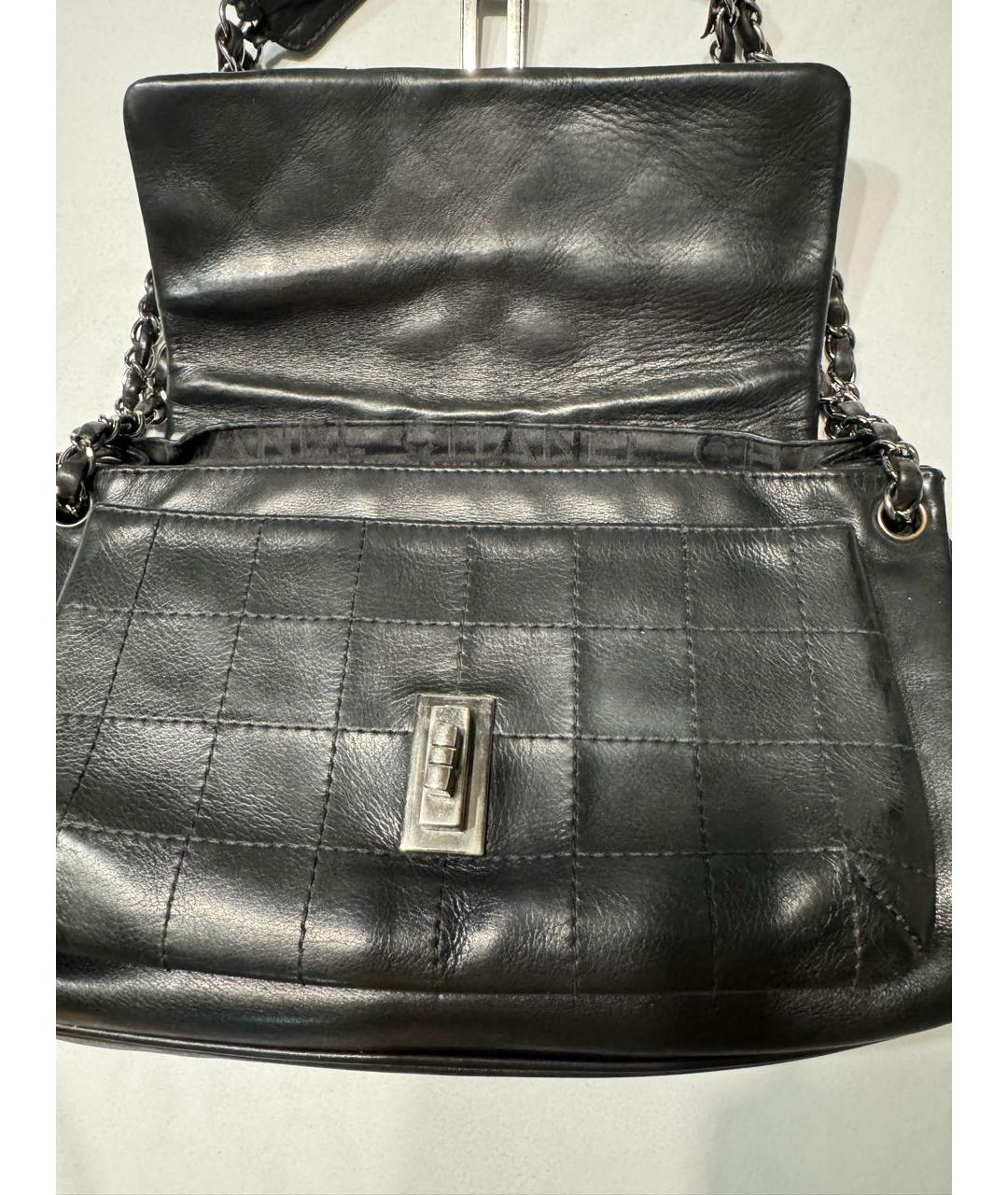 CHANEL Черная кожаная сумка с короткими ручками, фото 4