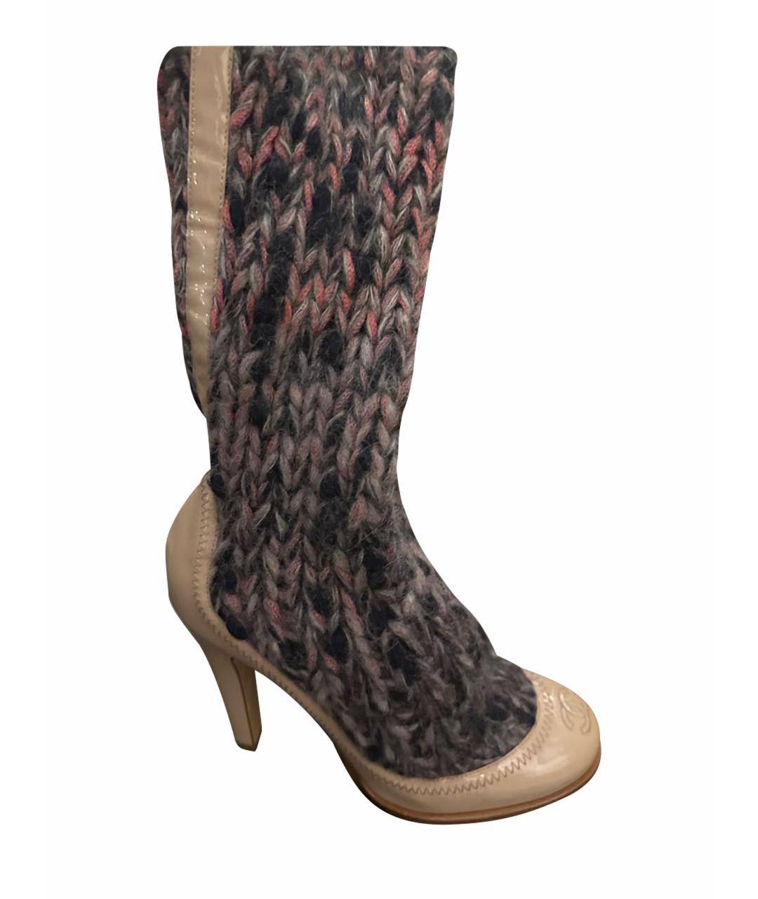 CHANEL Полусапоги из лакированной кожи, фото 1