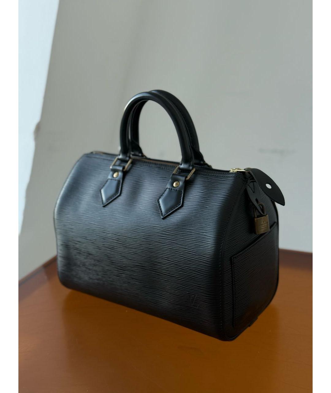 LOUIS VUITTON Черная кожаная сумка с короткими ручками, фото 8