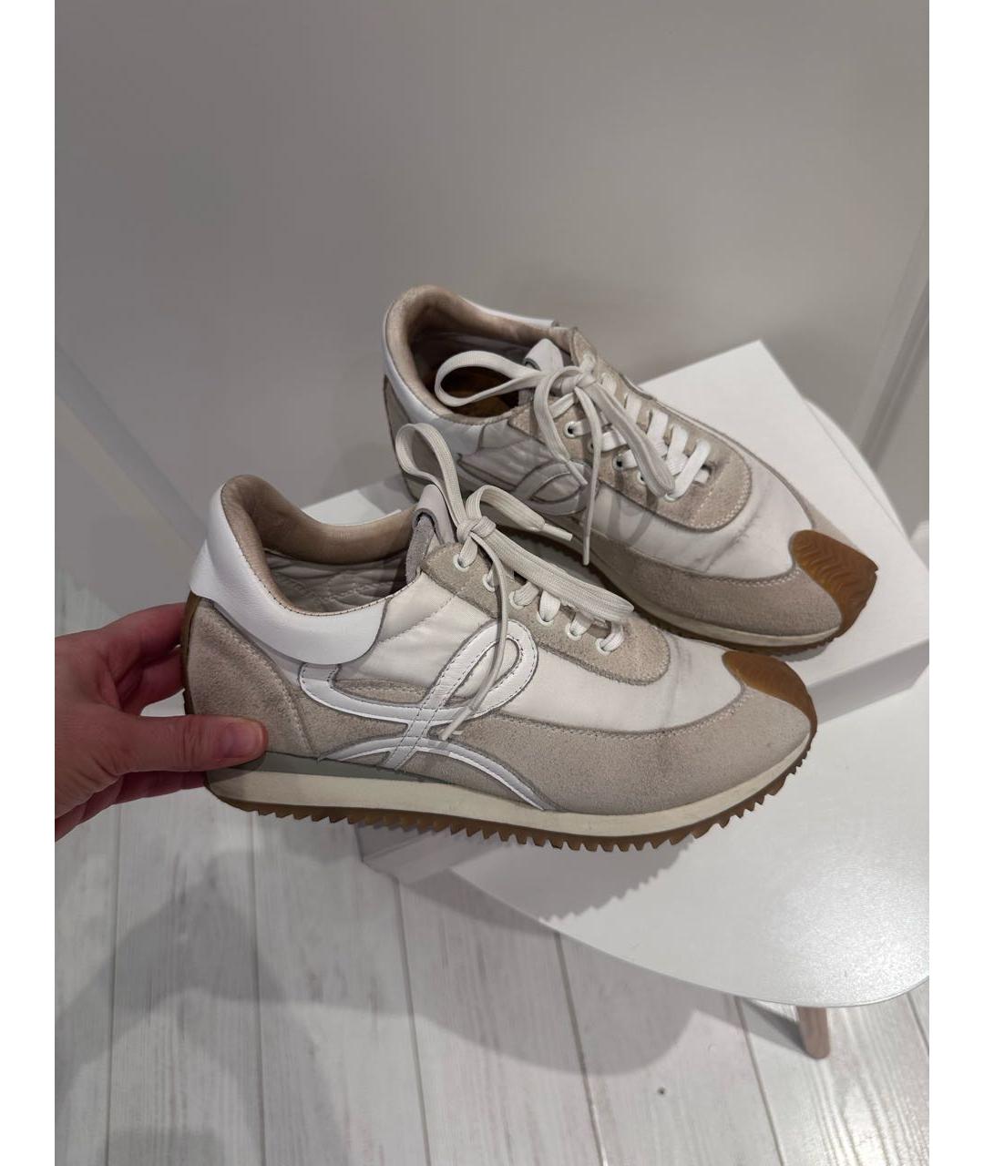 LOEWE Серые замшевые кроссовки, фото 5
