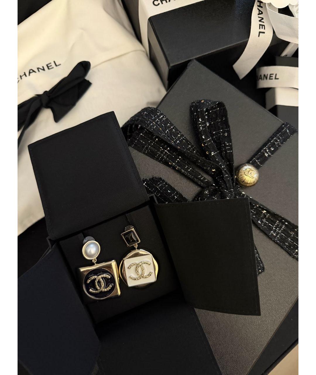 CHANEL Золотые металлические серьги, фото 2