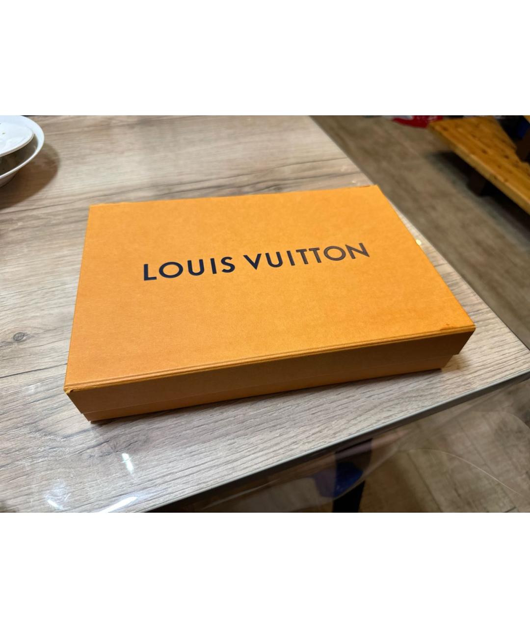LOUIS VUITTON Серый шерстяной шарф, фото 4