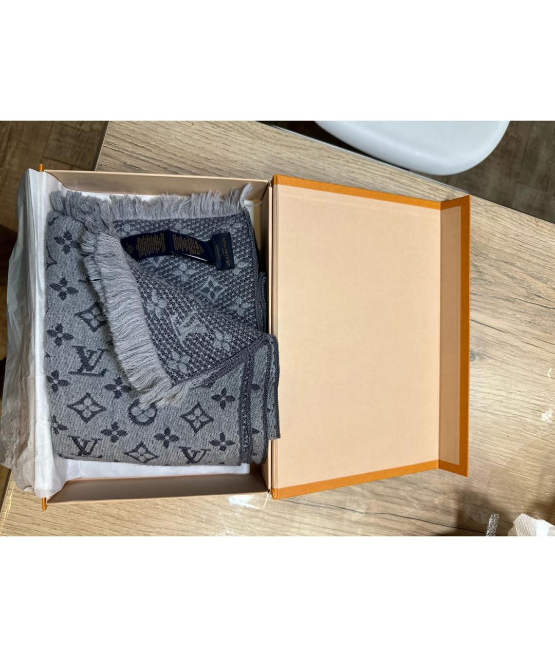 LOUIS VUITTON Серый шерстяной шарф, фото 2