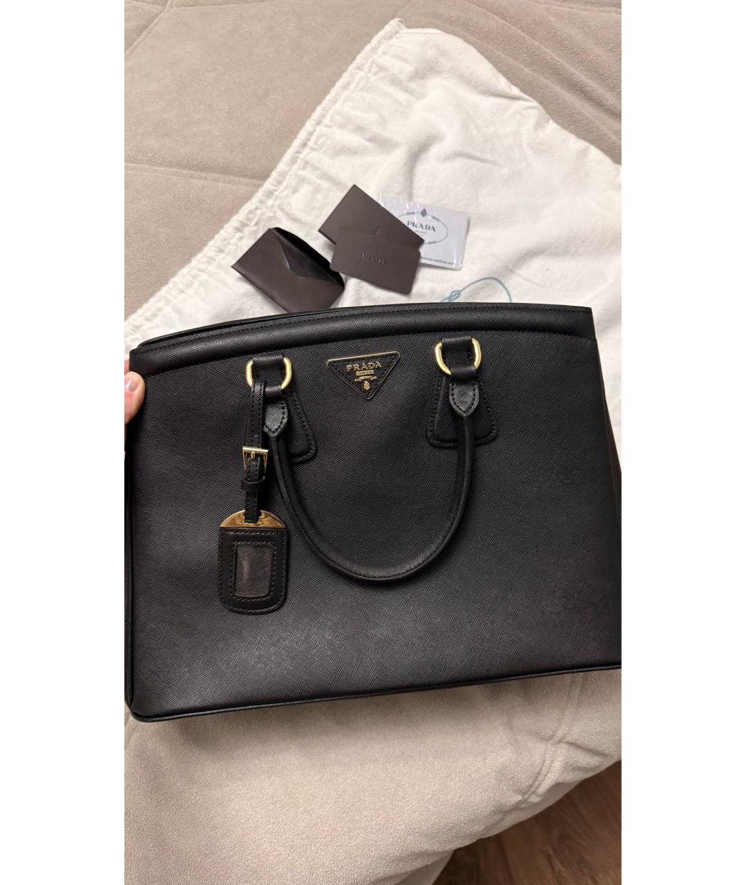 PRADA Черная кожаная сумка с короткими ручками, фото 2
