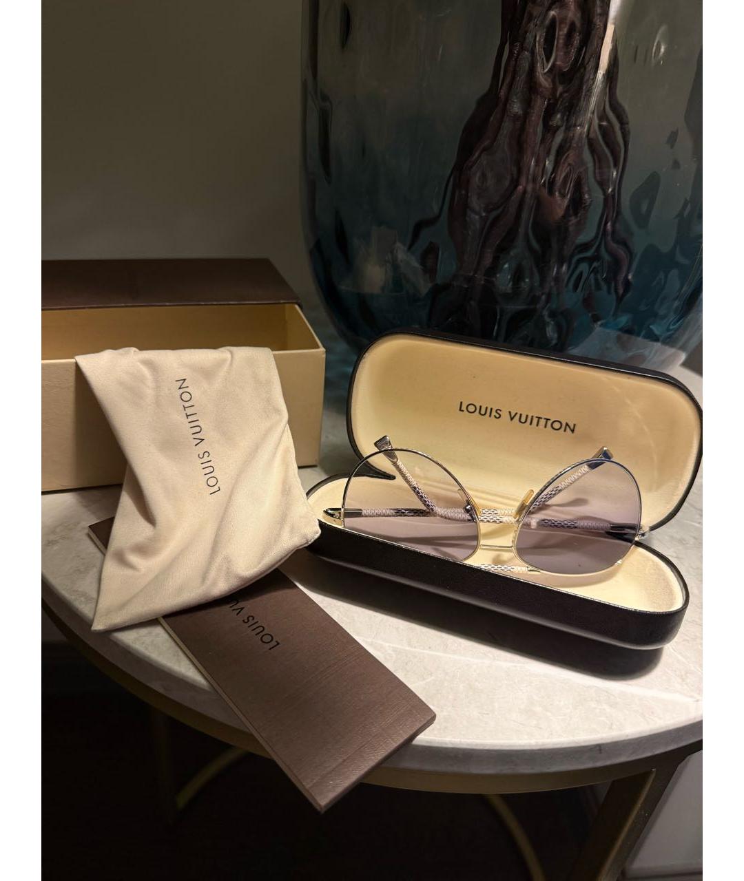 LOUIS VUITTON Серые солнцезащитные очки, фото 3