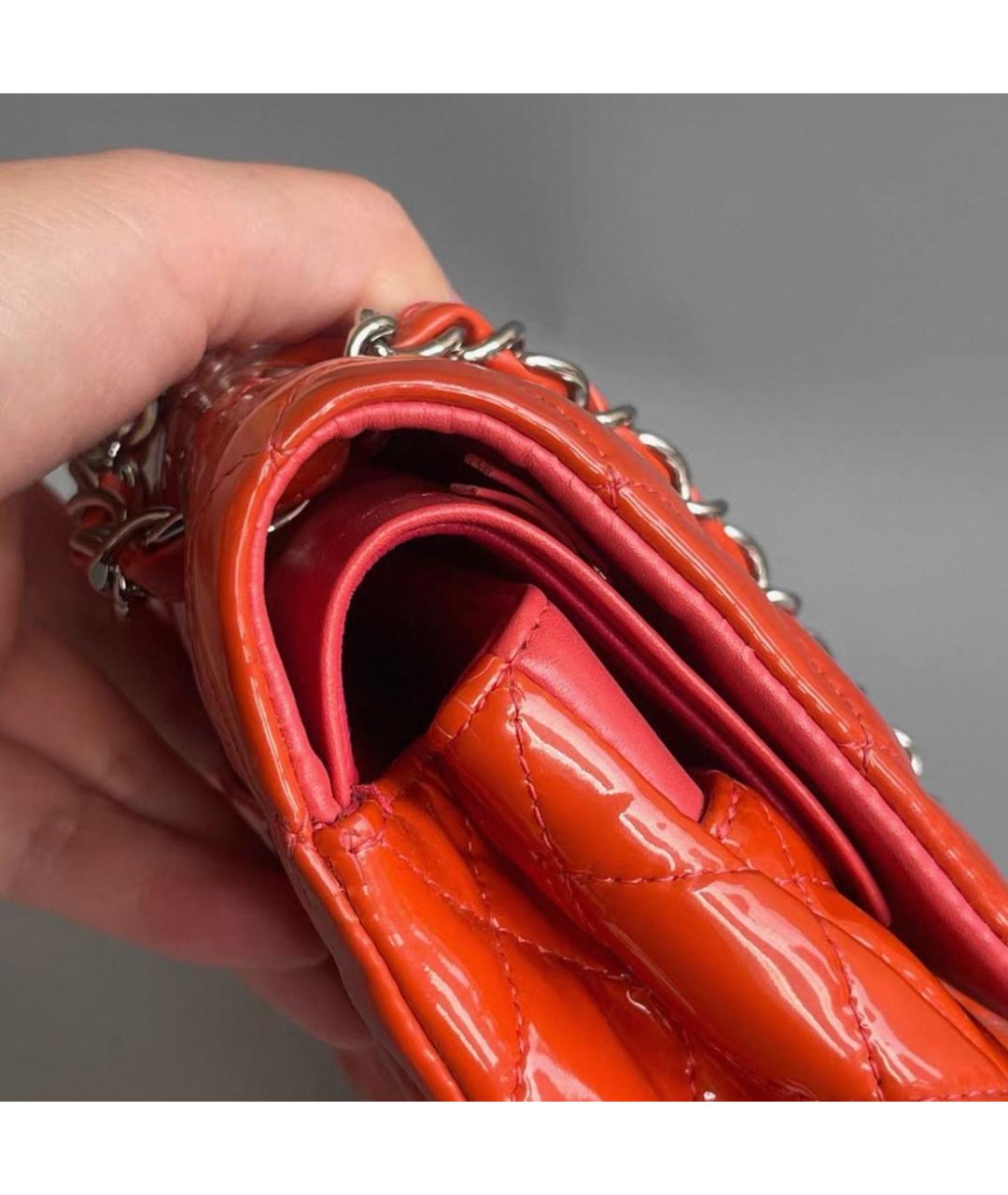 CHANEL Красная сумка через плечо из лакированной кожи, фото 7