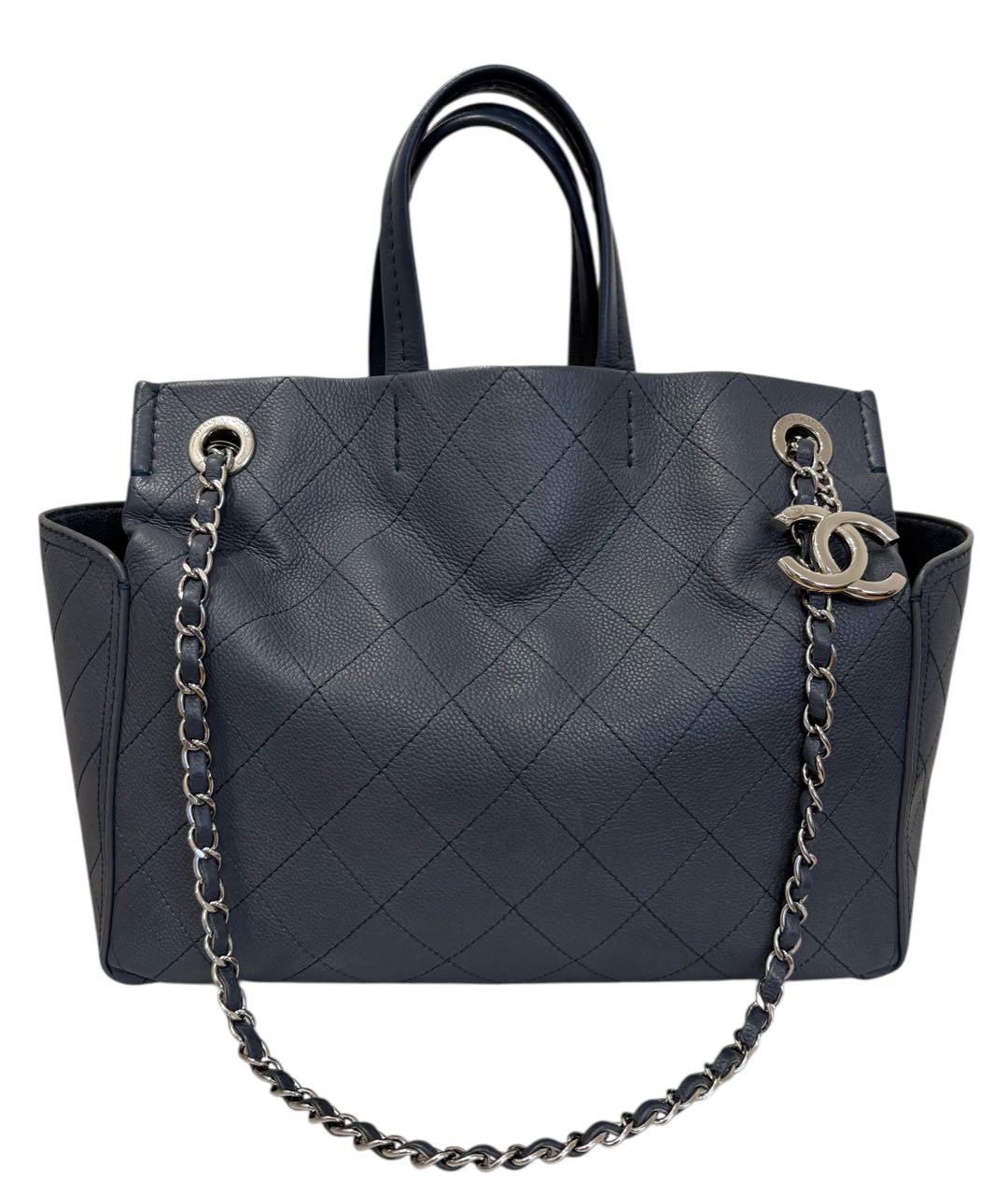 CHANEL Синяя кожаная сумка тоут, фото 1