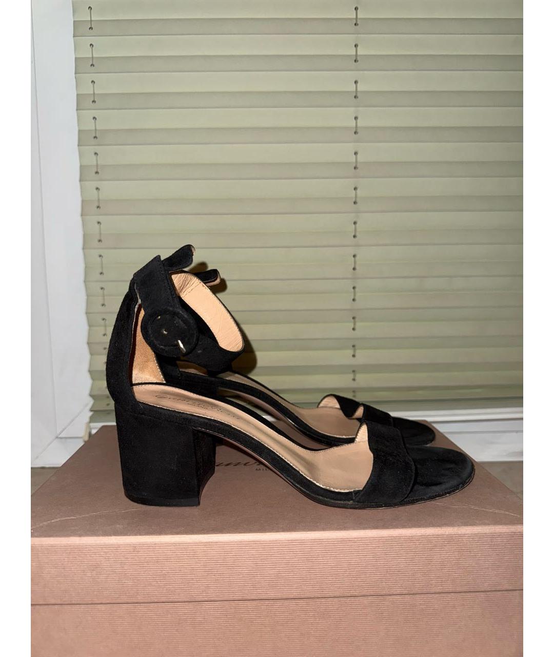 GIANVITO ROSSI Черные замшевые босоножки, фото 5