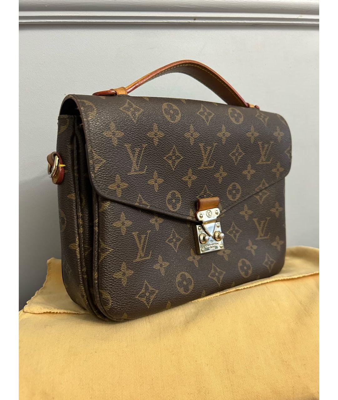 LOUIS VUITTON Коричневая сумка через плечо, фото 2