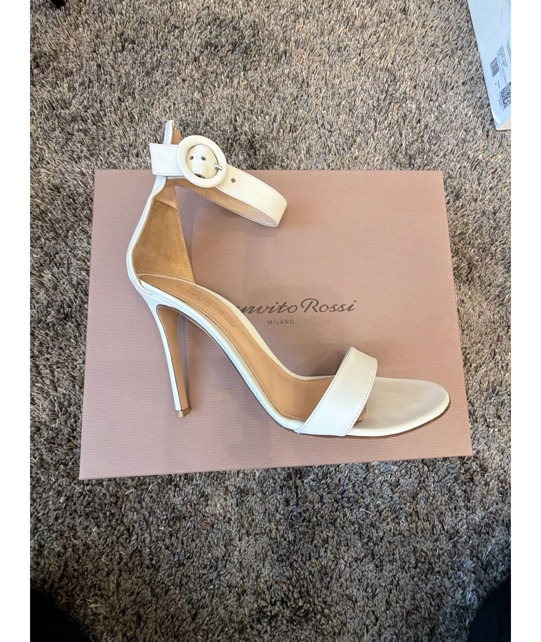 GIANVITO ROSSI Белые кожаные босоножки, фото 5