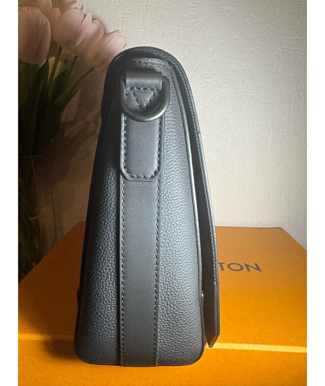 LOUIS VUITTON Черная кожаная сумка на плечо, фото 4