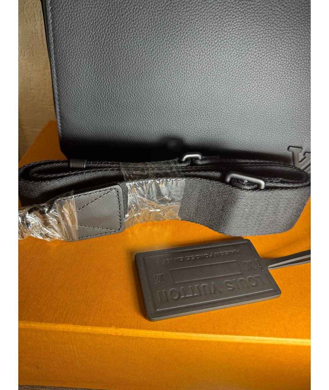 LOUIS VUITTON Черная кожаная сумка на плечо, фото 7