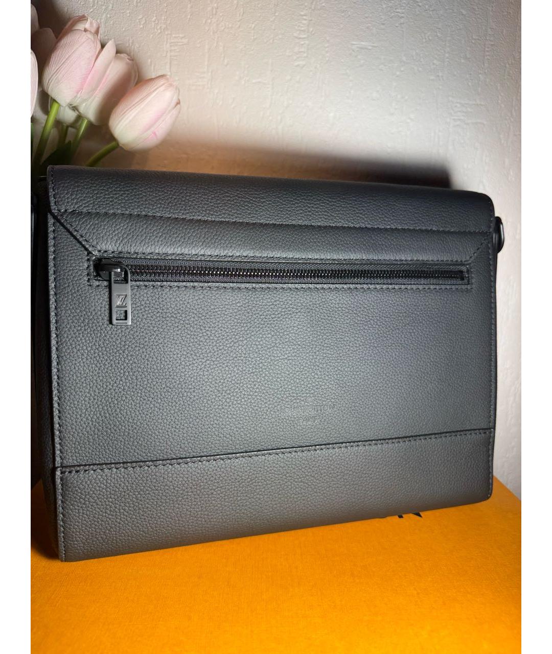 LOUIS VUITTON Черная кожаная сумка на плечо, фото 5