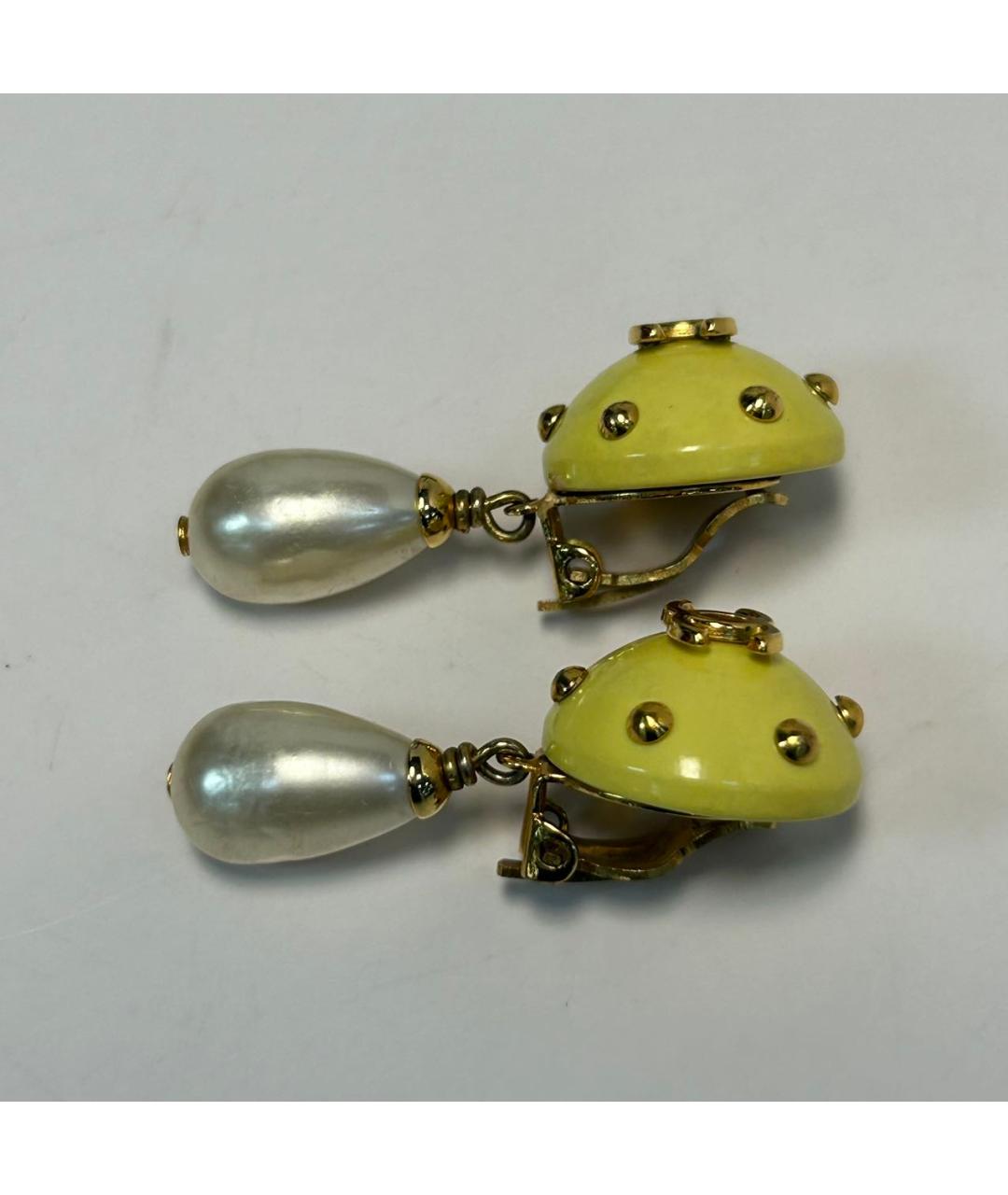 CHANEL Желтые металлические клипсы, фото 9