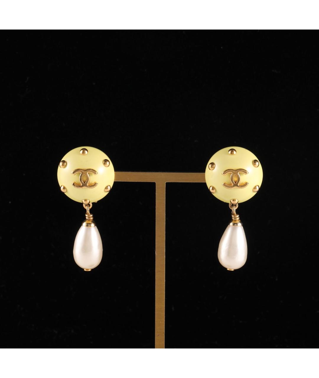 CHANEL Желтые металлические клипсы, фото 7