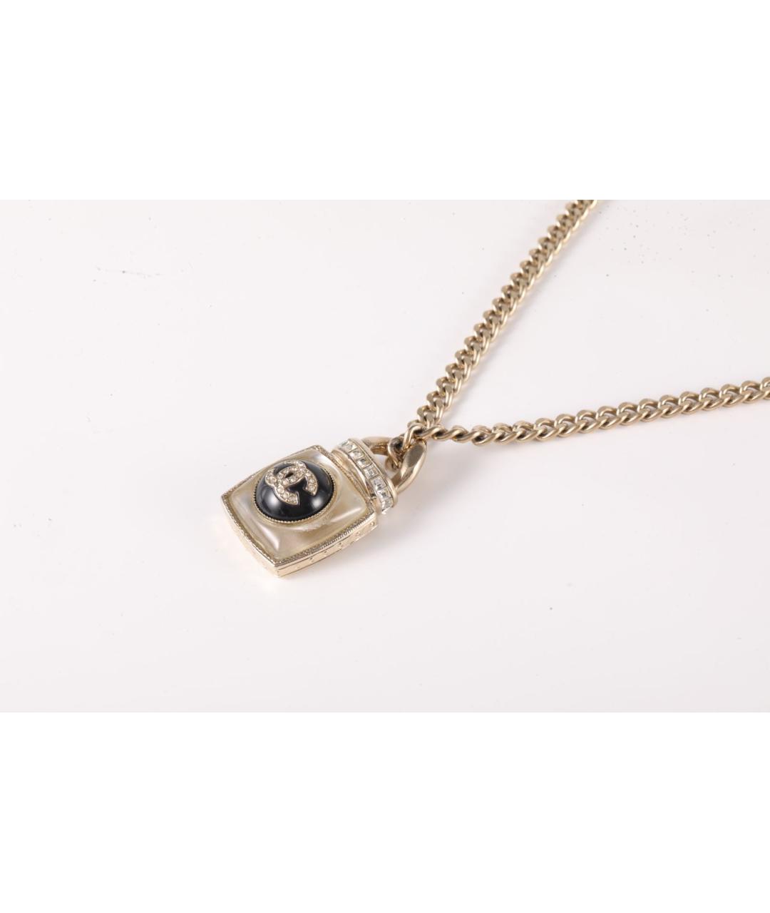 CHANEL Золотая металлическая подвеска, фото 2