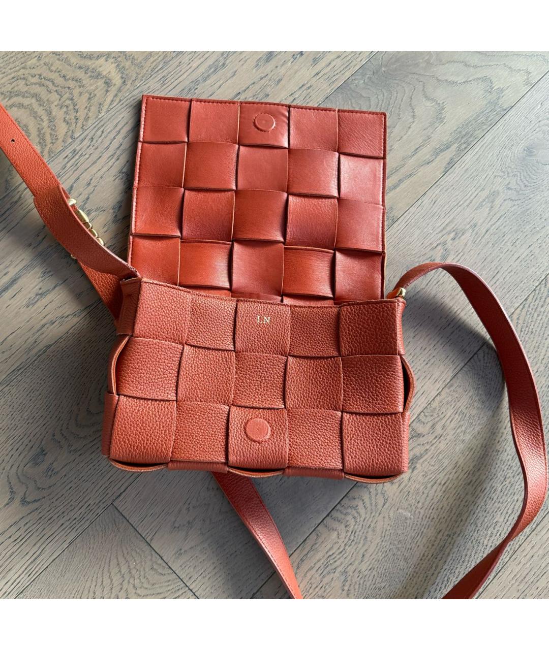 BOTTEGA VENETA Коралловая кожаная сумка через плечо, фото 3