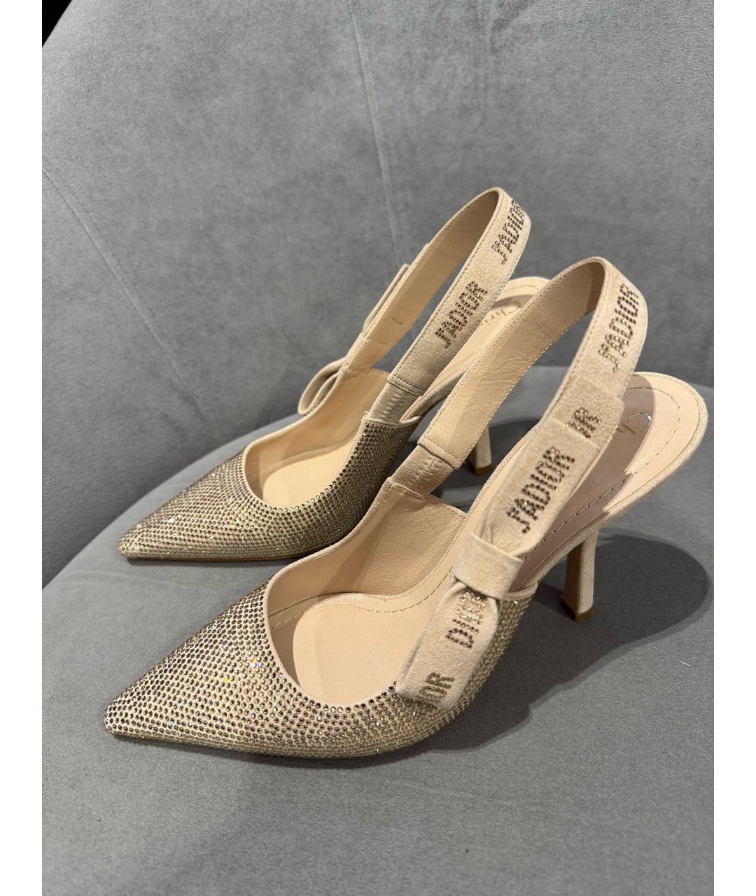 CHRISTIAN DIOR Бежевые замшевые босоножки, фото 4