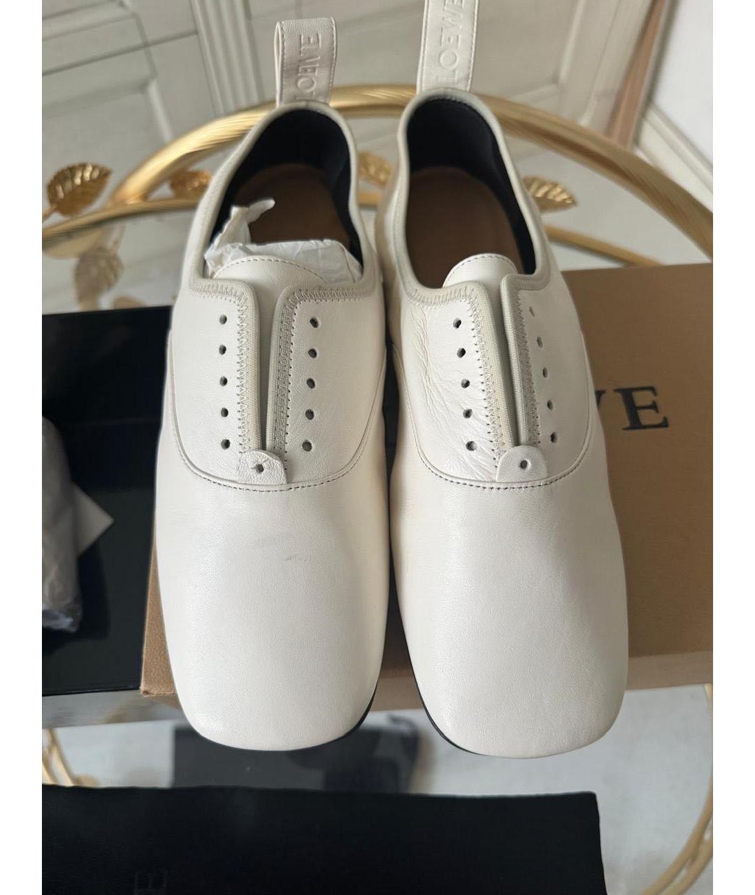 LOEWE Белые кожаные лоферы, фото 2