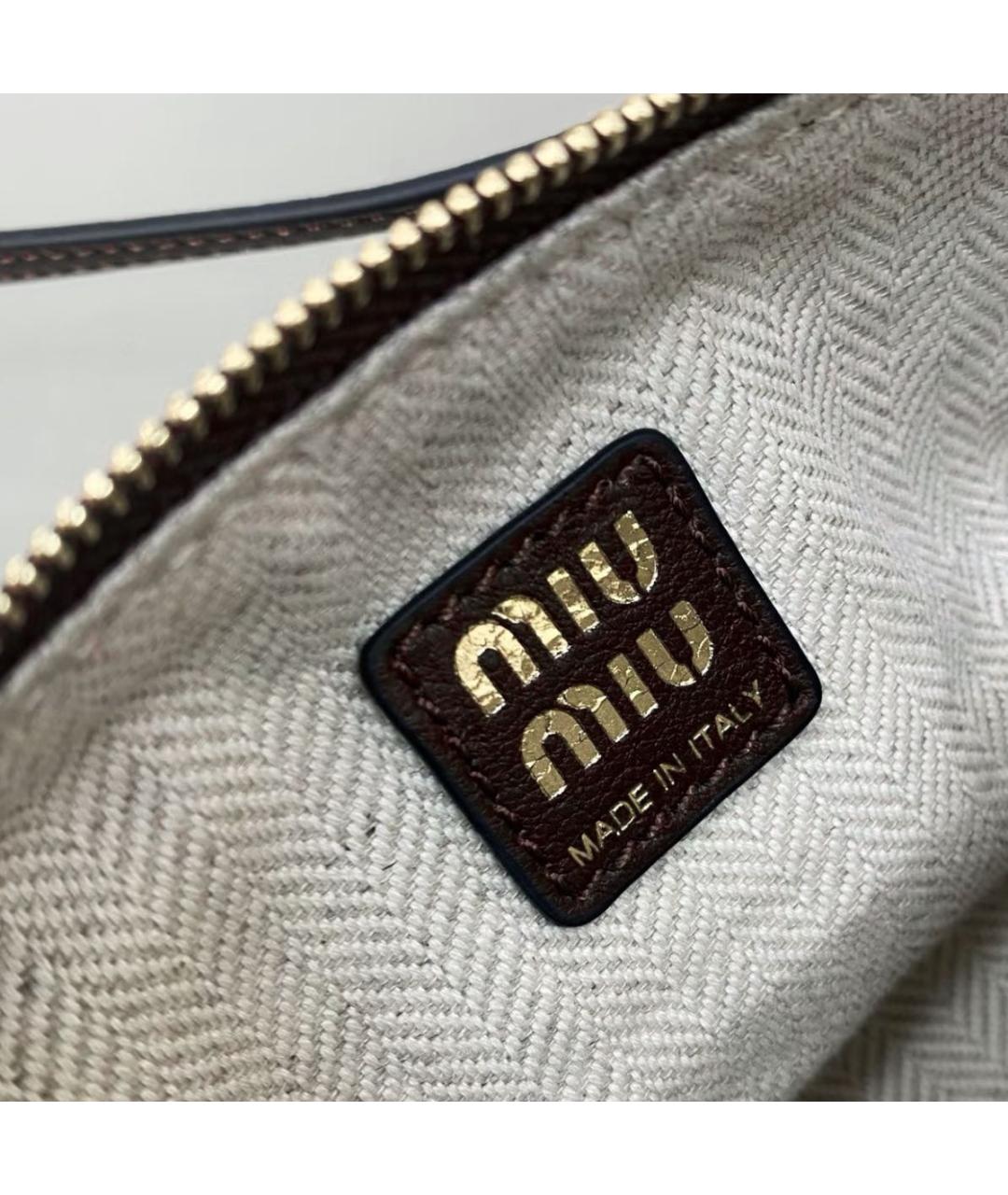 MIU MIU Коричневая кожаная сумка с короткими ручками, фото 7