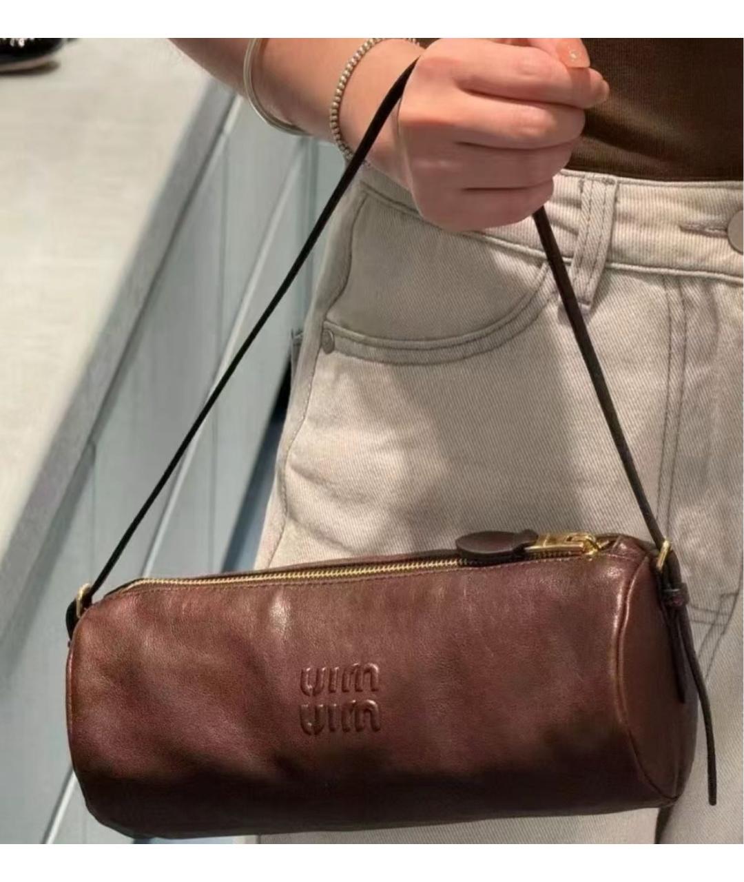 MIU MIU Коричневая кожаная сумка с короткими ручками, фото 4