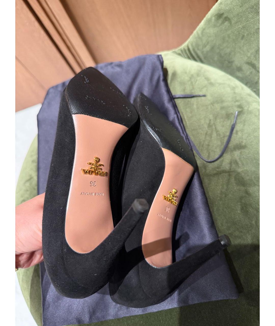 PRADA Черные замшевые туфли, фото 7