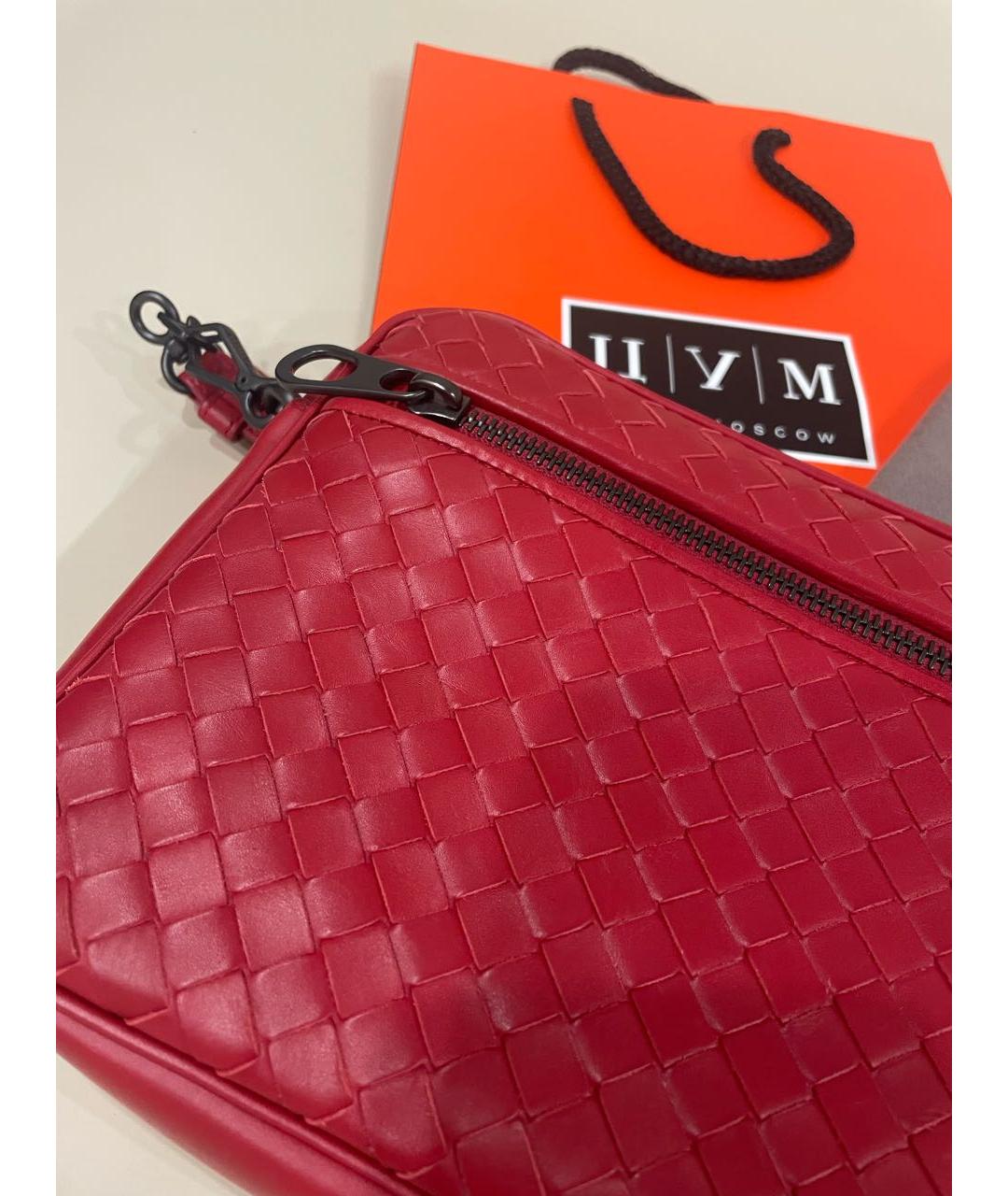 BOTTEGA VENETA Красная кожаная барсетка, фото 7
