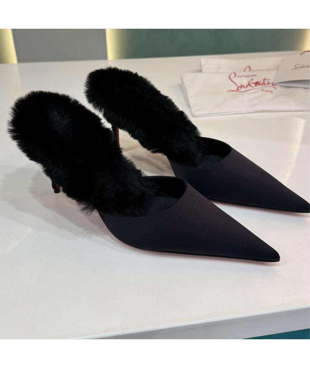 CHRISTIAN LOUBOUTIN Черные замшевые мюли, фото 2