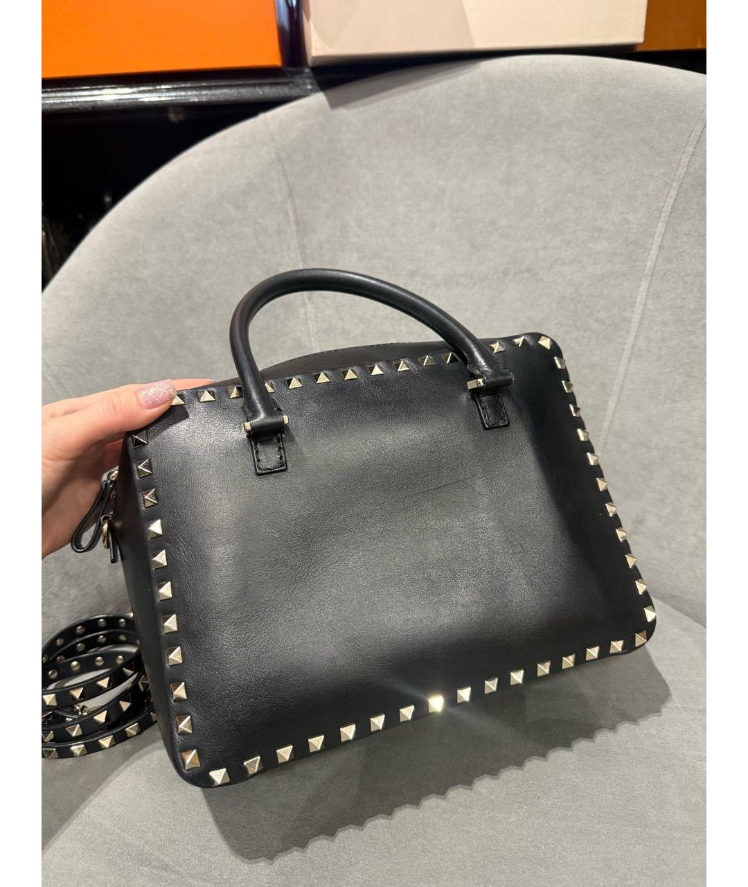 VALENTINO Черная кожаная сумка через плечо, фото 5