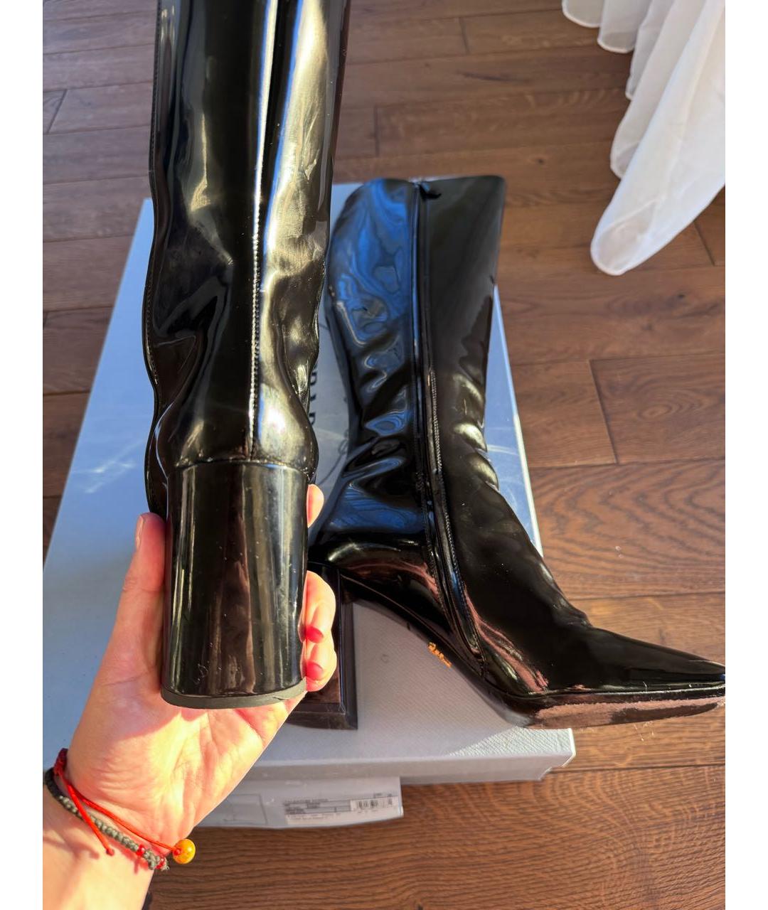 PRADA Черные сапоги из лакированной кожи, фото 2