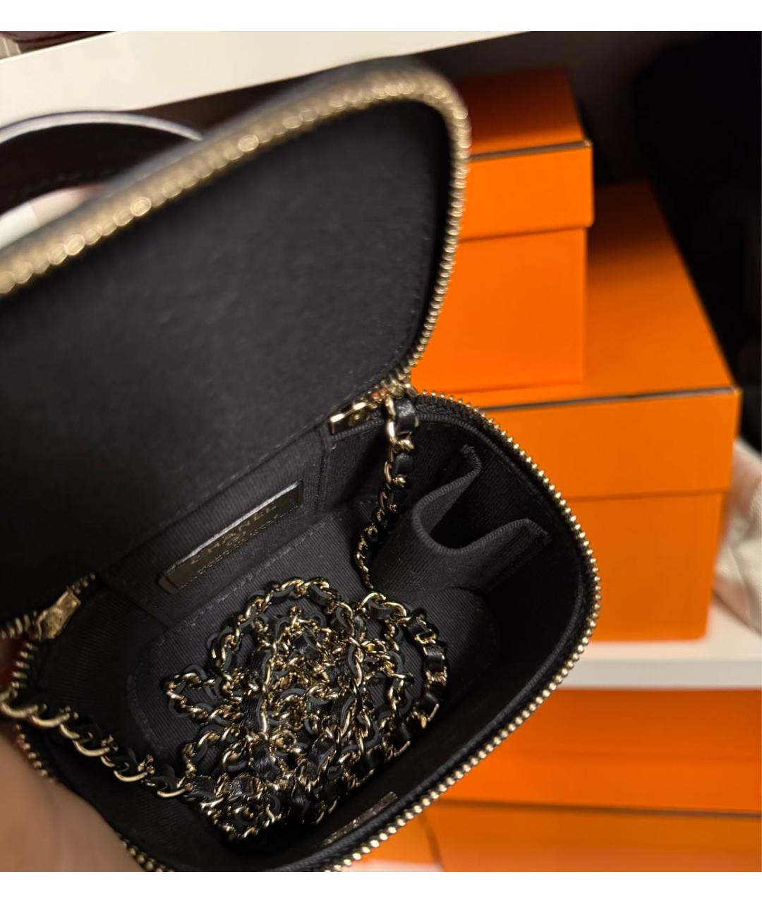 CHANEL Черная кожаная сумка тоут, фото 6