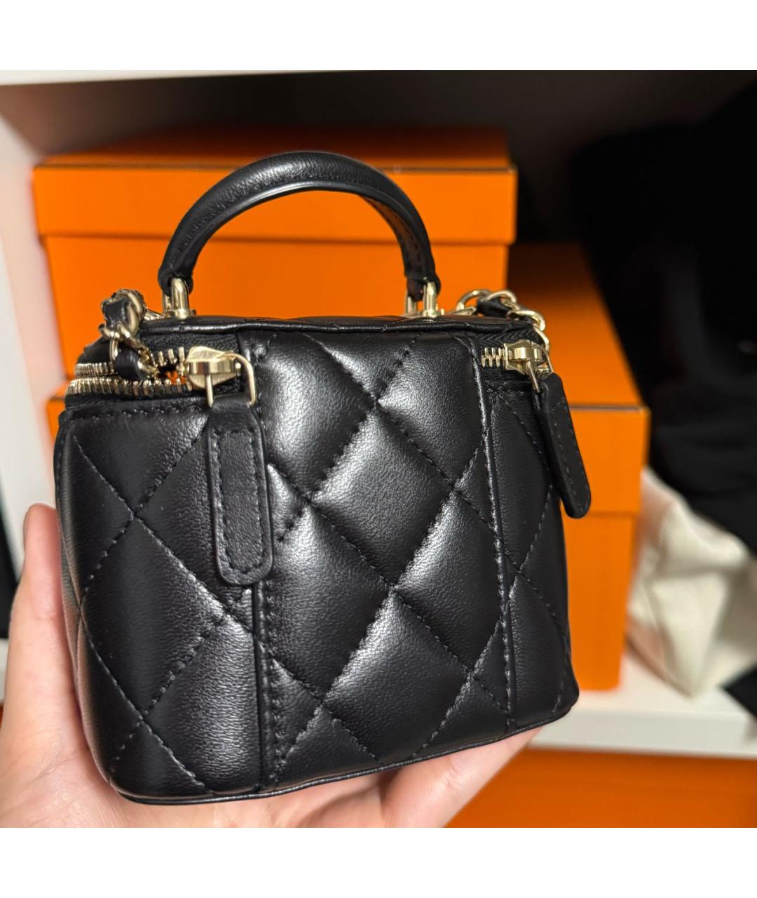 CHANEL Черная кожаная сумка тоут, фото 3