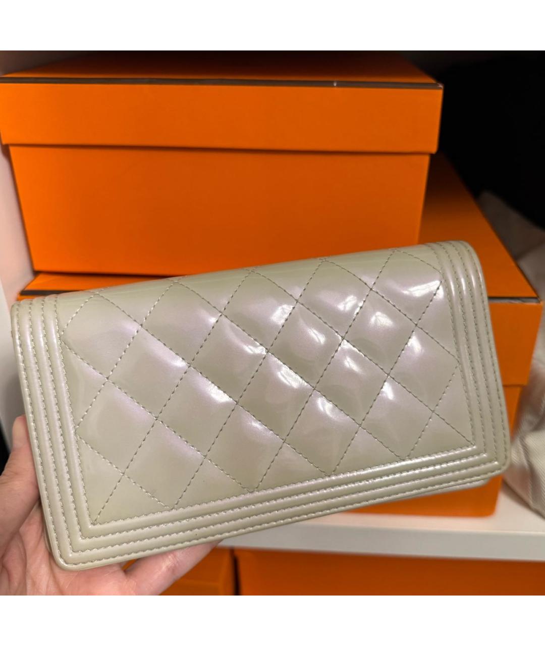 CHANEL Серый кожаный кошелек, фото 2