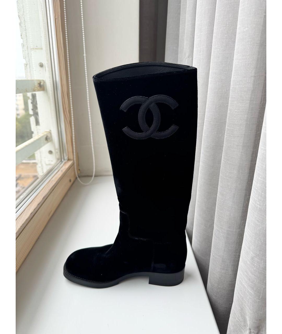 CHANEL Черные бархатные сапоги, фото 6