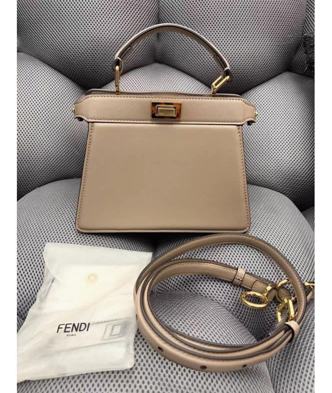 FENDI Бежевая кожаная сумка с короткими ручками, фото 2